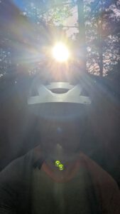 Ljus i ögonen vid MTB-cykling i mörker gör dig blind för stunden.